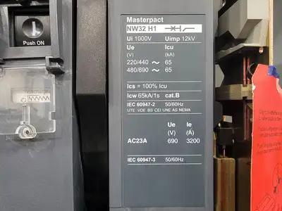 USED SQUARE D NW32H1