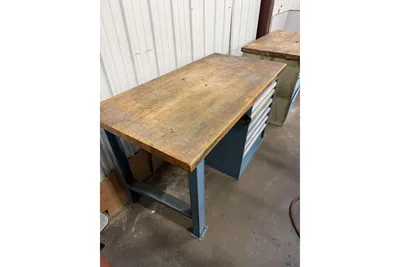 Used _UNKNOWN_ _UNKNOWN_ Work Benches Utah US | KD Auctions #1553833