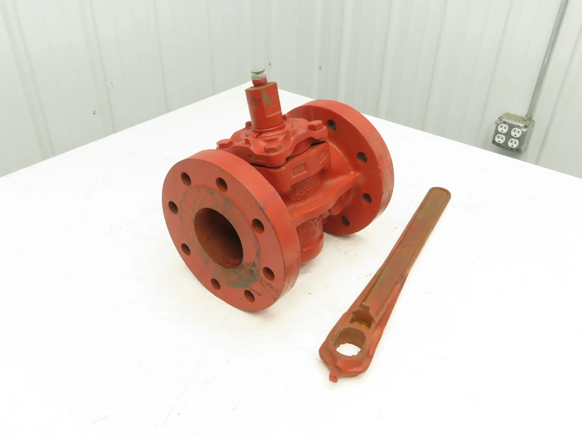 Rockwell Nordstrom 500 CWP 4 Plug Valve 4" Cast Iron 10" Flange 8 Hole W Wrench