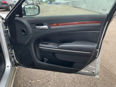 USED 2012 CHRYSLER 300