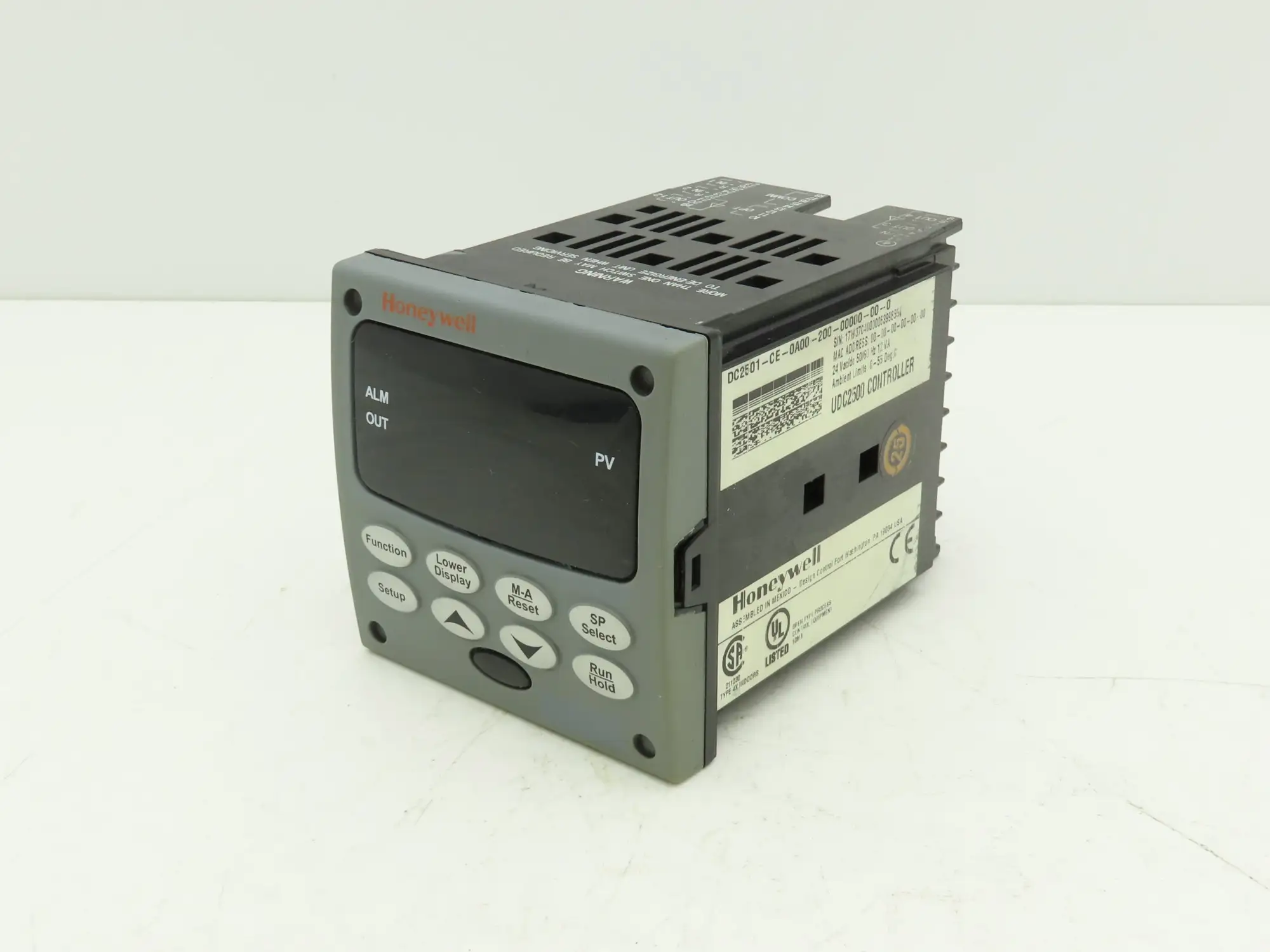 Honeywell UDC2500 Digital Temperature Controller DC2501-CE-0A00-200-00000-00-0