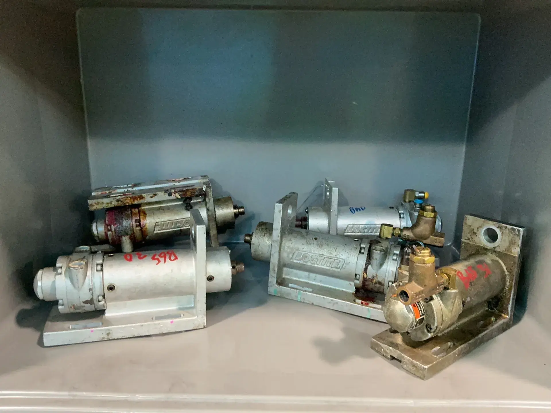 Used LOCTITE _UNKNOWN_ Pumps Ohio US | HGR 24 #1518095