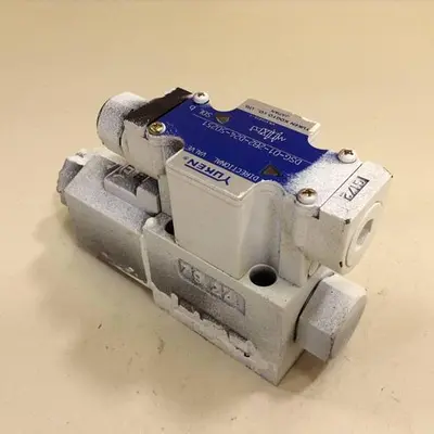 USED YUKEN DSG-01-2B2-D24-50251