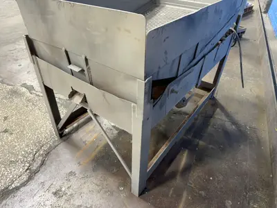 40" X 30" X 12" Sifter