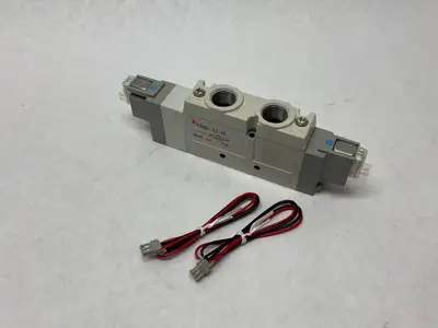 USED SMC SOLENOID VALVE 4/5-PORT
