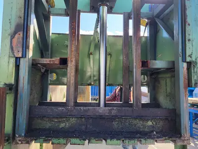 230 Volts Green Baler