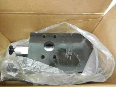 NEW SUN HYDRAULICS XRRK-LANHR/T-224 MANIFOLD VALVE XRRKLANHRT224