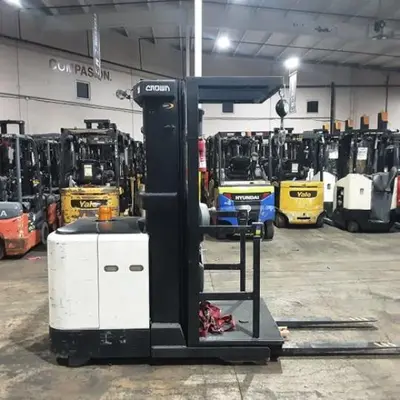 USED 2016 CROWN SP3510-30