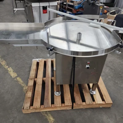 Capmatic Turntable all in stainless steel 39 Inch. Diam. 220 volts, 60 hz, 1 ph. year 2019. # 106