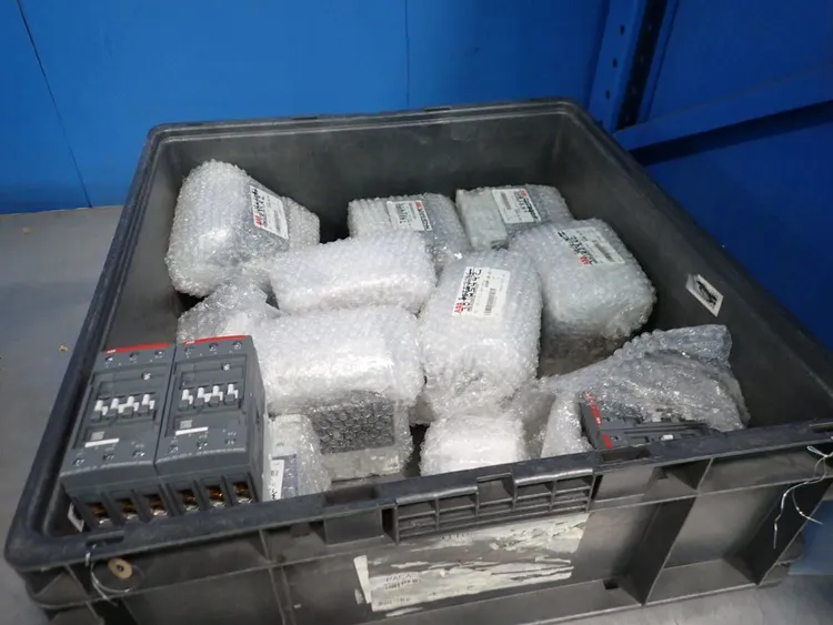 New | in-Stock ABB AF40300011 PLC Contactors Ohio US | HGR 24 #786941