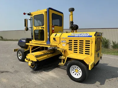 Used 2017 SUPERIOR BROOM DT80-K BROOM Street Sweeper Minnesota US | Carco Truck & Equipment #1514288