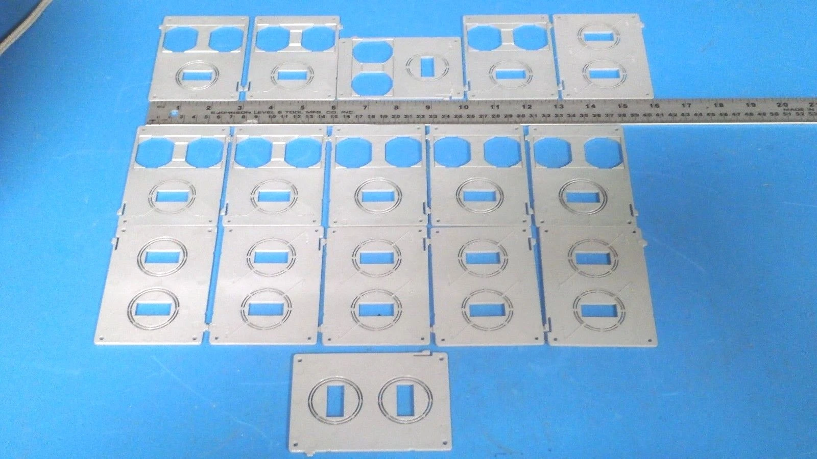 LOT OF 16 GFIC PLASTIC ELECTRICAL COVERS