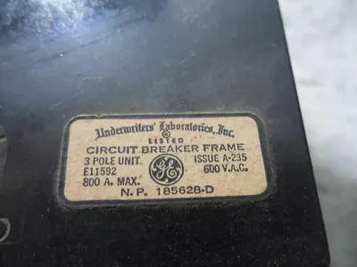 General Electric TKM836F000 Circuit Breaker 800 Amp Frame 600 Amp Trip Used