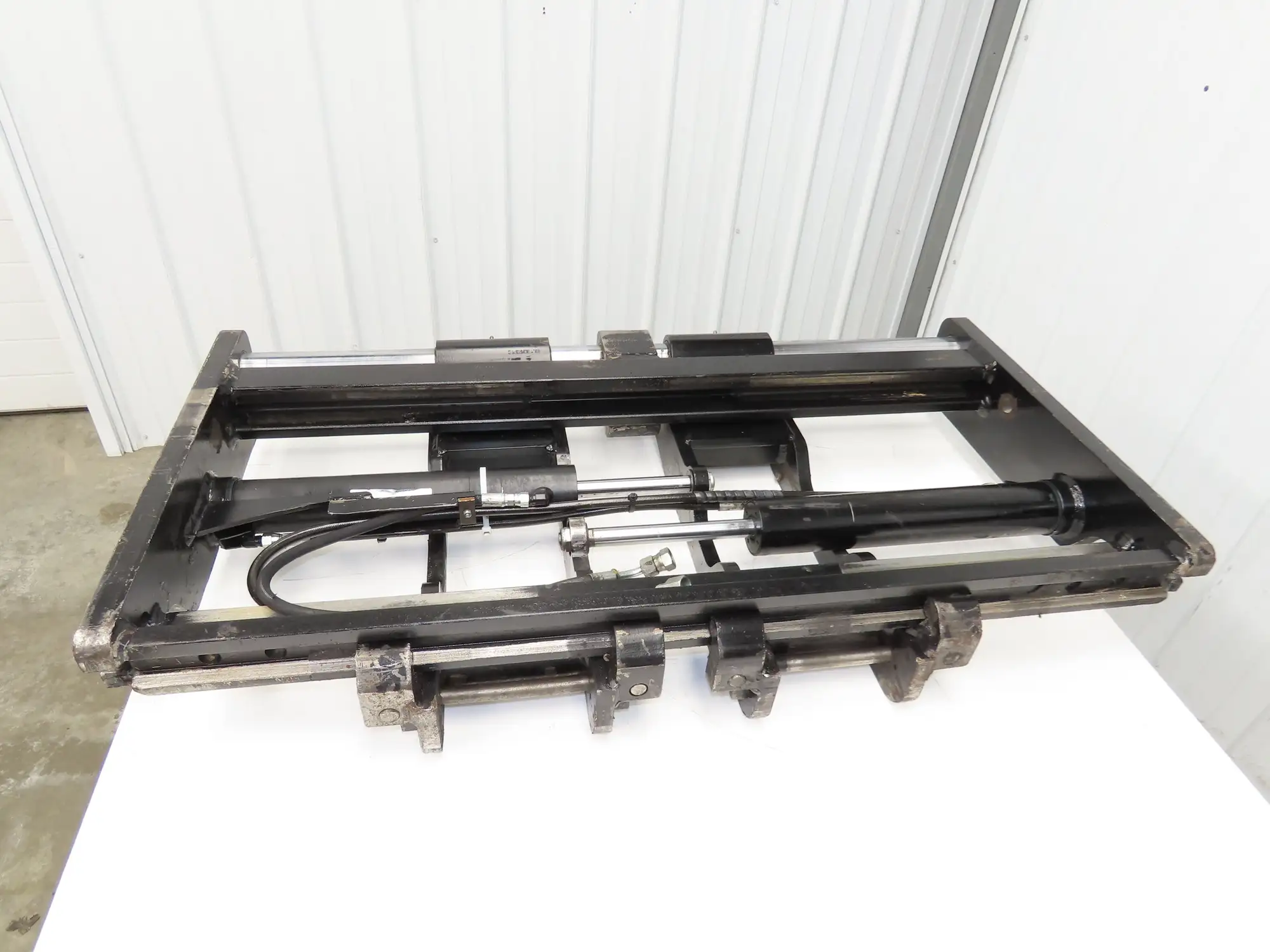 Hyster E80XN Forklift Carriage Fork Positioner 47" Width 7000lbs Class 4 READ