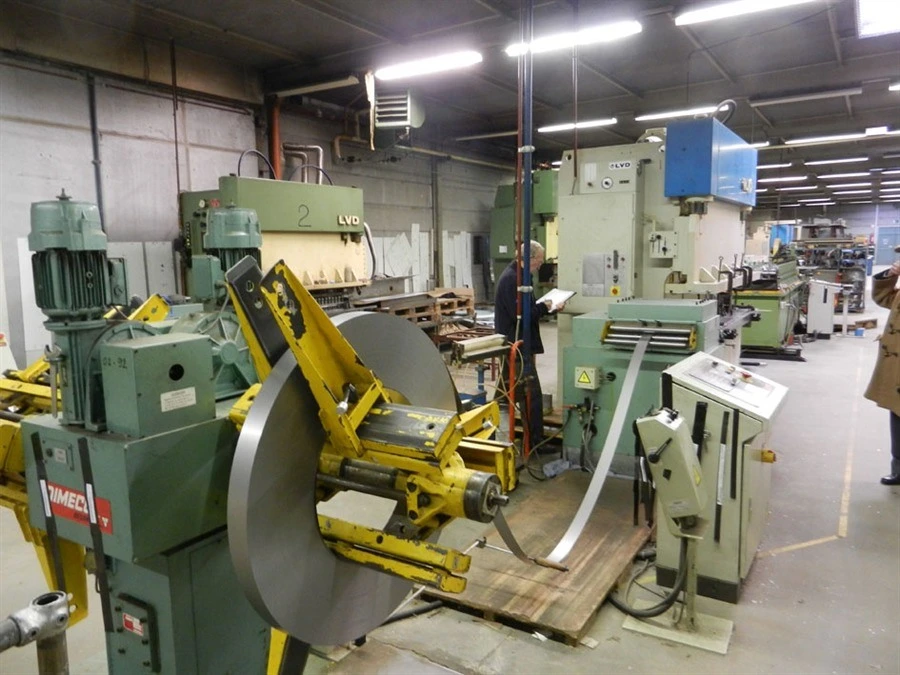 USED DIMECO DECOIL./ STRAIGHT LVD PUNCHPRESS + ROLLFORMING