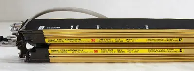 USED OMRON F3SJ-A0500P25
