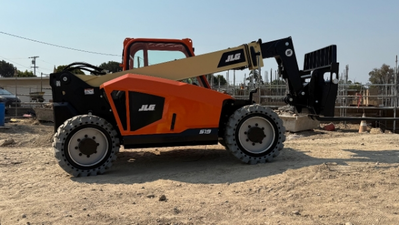 USED 2024 JLG 519