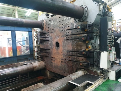MITSUBISHI Heavy Duty Injection Molding Machine for Plastic Pallets, VIDEOS