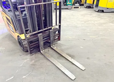 2017 CATERPILLAR 2ET4000 Forklift Trucks | CNCsurplus (9)