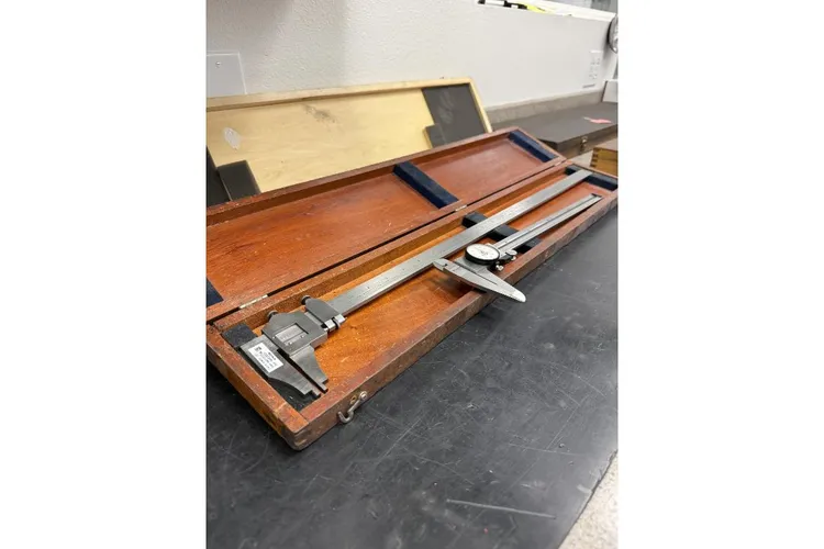 Used _UNKNOWN_ _UNKNOWN_ Vernier Calipers Utah US | KD Auctions #1549229