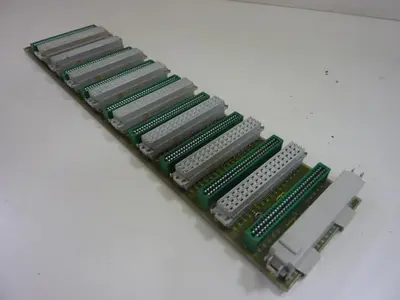 USED SIEMENS 6ES5 700-2LA1