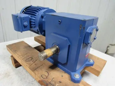 Sumitomo QTSM-932R-50 Sm-Ulysses Gearbox Reducer 50: 1 Ratio 3/4HP 208-230/460V
