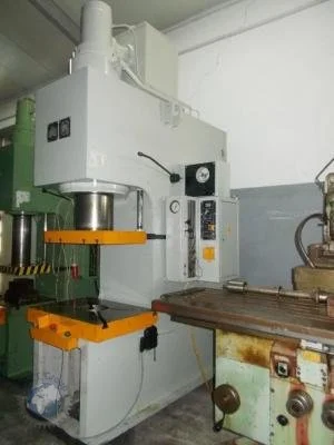 Used 1989 ZEULENDORA PYE 160 S1M Hydraulic Presses | F.M.T. Group s.r.o. #1252997