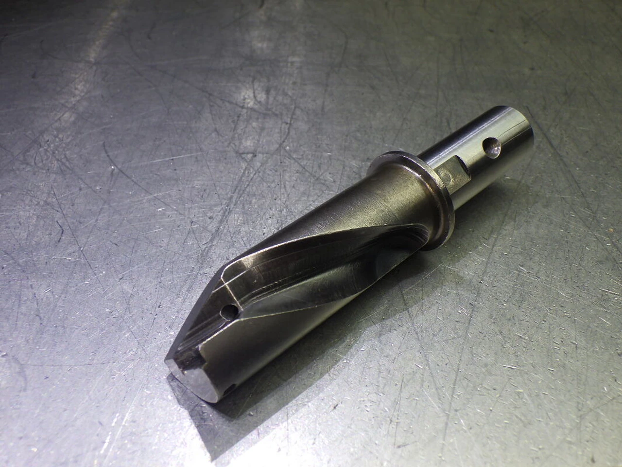 Komet .8" Coolant Thru Indexable Boring Bar 5/8" Shank B0015680 (LOC2836A)