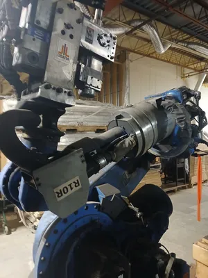 2010 YASKAWA MOTOMAN ES165D Spot Welding Robot | ACES Robotics Ltd (3)