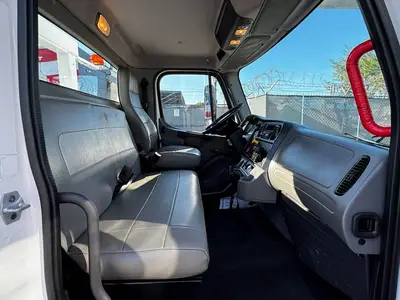 Used 2016 FREIGHTLINER M2 106 Tractors & Trailers Florida US | Truck and Van Outlet #1506256