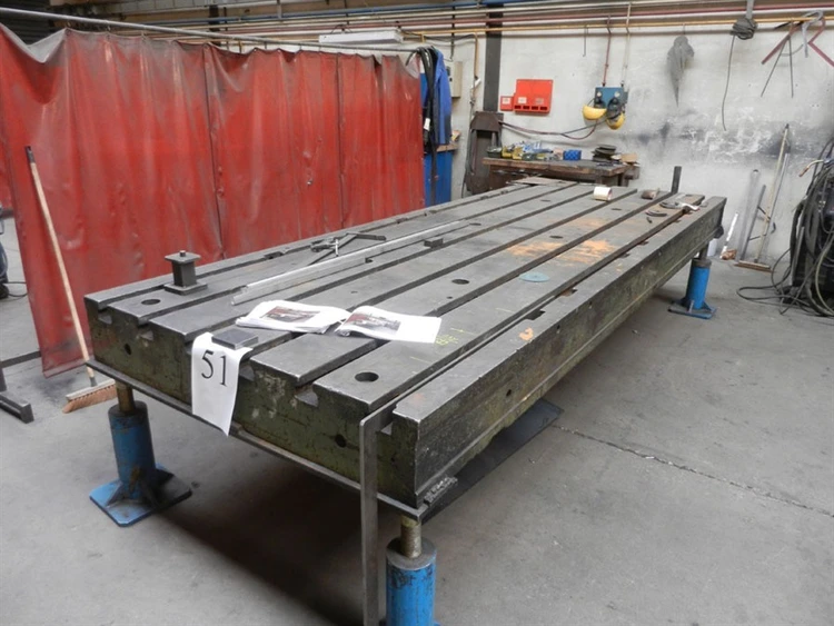 Used WELDING TABLE 4000 X 1500 X250 MM Tables, Floor & Layout Plates BE | Apt International N.V #366622