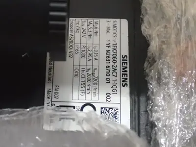 NEW SIEMENS 1FK70602AC711QG1