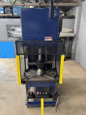 1966 DENISON MULTIPRESS FL35 C Frame and Gap Frame Press | Kempler Machinery (2)