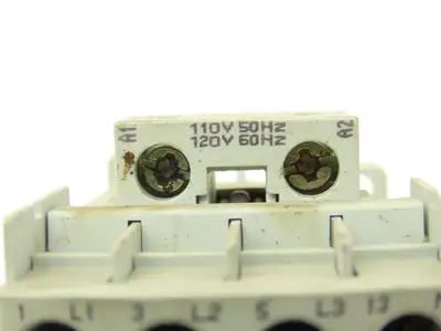 Allen Bradley 193-EA1FB Motor Starter Contactor Overload Relay 3.7-12A 120V Coil