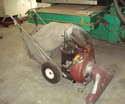 PARKER 30 INCH WIDE PUSH-TYPE 5.5 HP GASOLINE LITTER VACUUM/SWEEPER