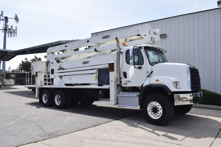 Used 2015 FREIGHTLINER 108SD Bucket (boom) trucks California US | Big Truck & Equipment #1412284