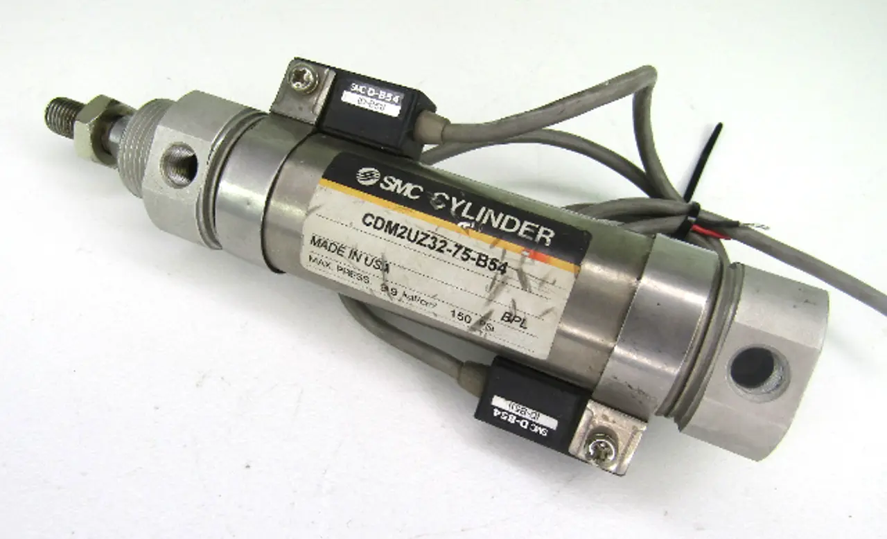 USED SMC CDM2UZ32-75-B54