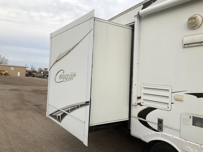 Used 2010 COUGAR 293SAB Campers, Caravans, Motorhomes Michigan US | Miedema Asset Management Group #1761301