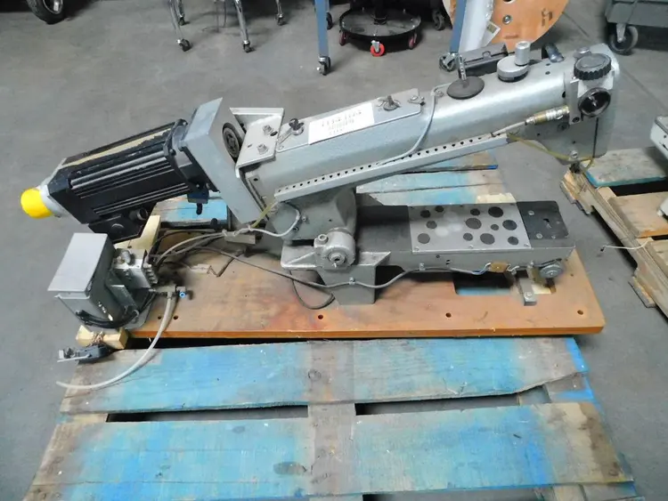Used ADLER K396 Sewing Equipment Texas US | Aucto #1461210