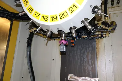 2021 FANUC ROBODRILL ALPHA D21MIB5 ADV Vertical Machining Centers | Clark Machinery Sales, LLC (7)