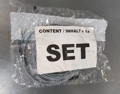 Festo SMT-8M-A-PS-24V-E-2.5-OE 574335 Proximity switch Loc5E21