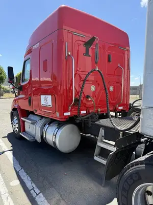 Used 2019 FREIGHTLINER CASCADIA 116 Conventional trucks California US | Ben Kaplan Equipment #1250902