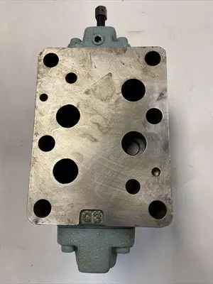 Used NACHI OCQ-G06-A1D-E11 Pump & Valve Parts | Surplus Asset Holdings #1217527