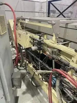 USED 1998 BROWN 2525