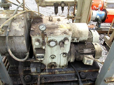 (3) Krauss-Maffei SZ 30L pusher centrifuges, 316SS.