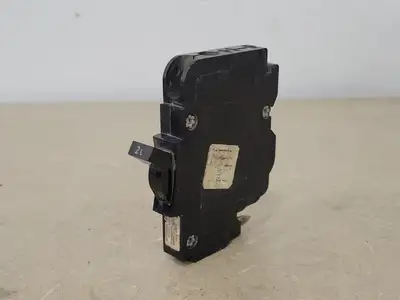 20 Amp, 1 Pole, 120/240 volts Circuit Breaker