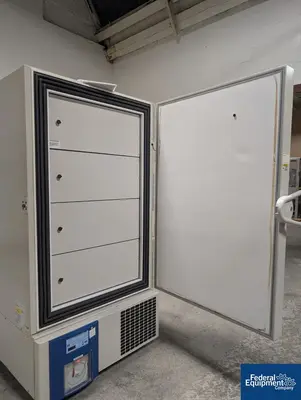 USED VWR VWR ULT Freezer, Model 5706
