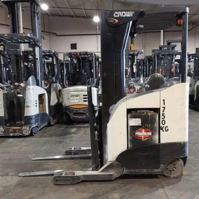 USED 2018 CROWN RR5725-45