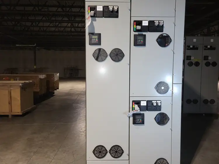 Used EATON SVX050A1-5A4N1 Switchgears British Columbia CA | Lenmark #240319