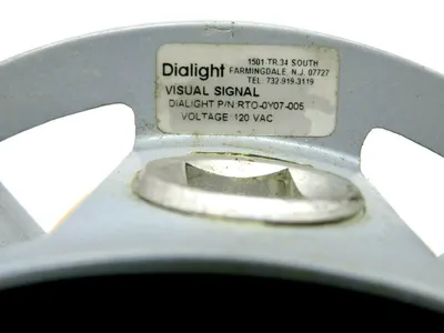NEW DIALIGHT CORPORATION RTO0Y07005 YELLOW VISUAL LIGHT 120/240 VAC